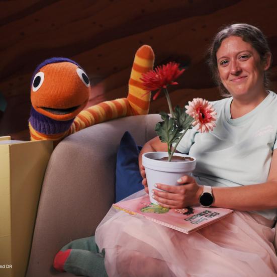 Du kan se 'Læs med orm' på Minisjang