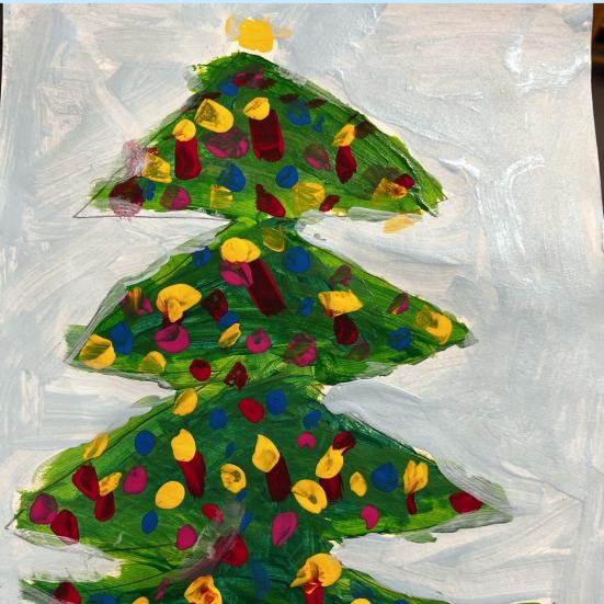 Juleudstilling på Nexø Bibliotek: Magiske juletræer lavet af 0. A på Paradisbakkeskolen