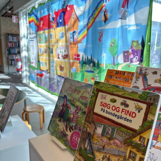 Se det kæmpestore findebillede på Rønne Bibliotek