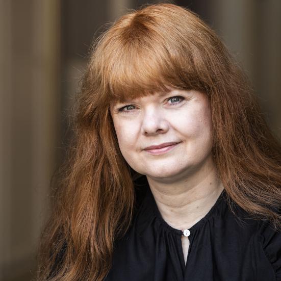 Når litteraturen heler psyken: Mød forfatter Rachel Röst d. 20. maj 2026