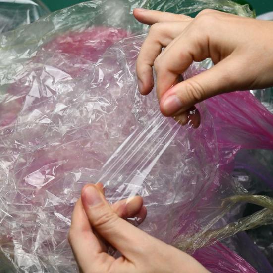 Fra affald til ressourcer - sammen om en mere bæredygtig hverdag. Plastik – en ressource med mange muligheder