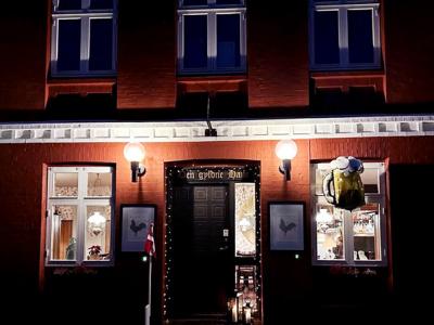 Biblioteket byder indenfor til Litterær Smugkro på Den Gyldne Hane d. 9. oktober