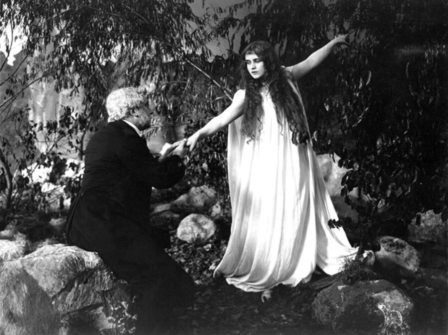 Stumfilm.dk - Kom med på opdagelsesrejse i dansk films guldalder