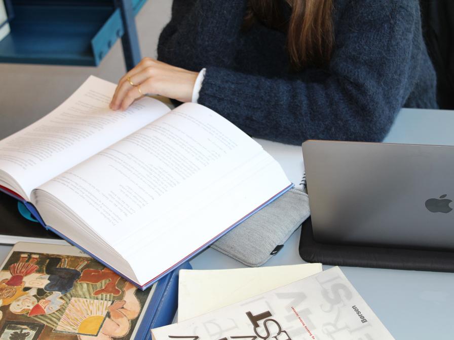 Skriv opgave - vi hjælper jer!